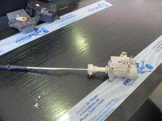 Pistola do depósito de combustível VOLKSWAGEN Golf V (1K1)