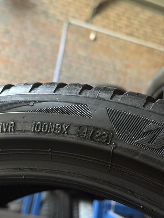 Шини 245/40R19 б/у з Німеччини