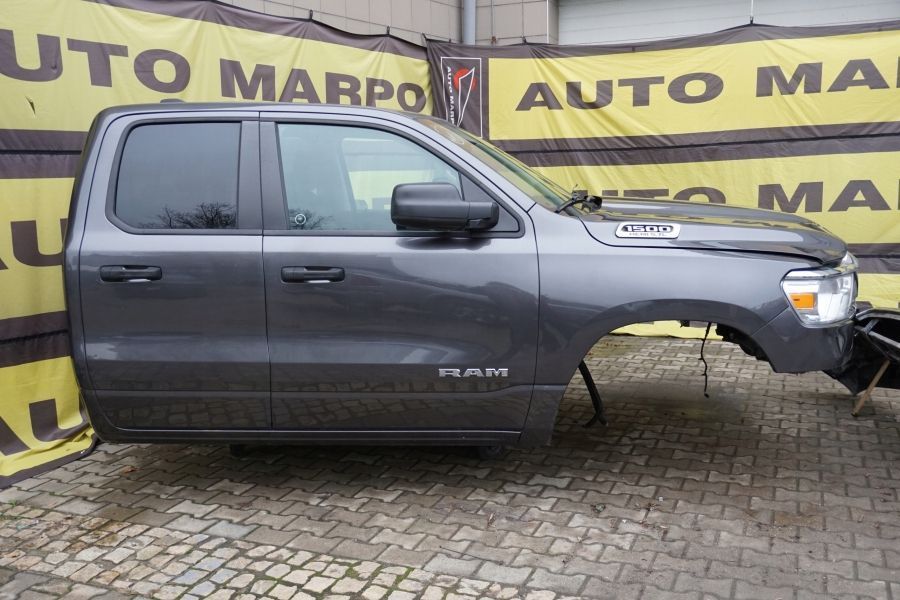 DODGE RAM 1500 QUAD CAB 2019 2020 - Nadwozie Goła Karoseria Kabina USA