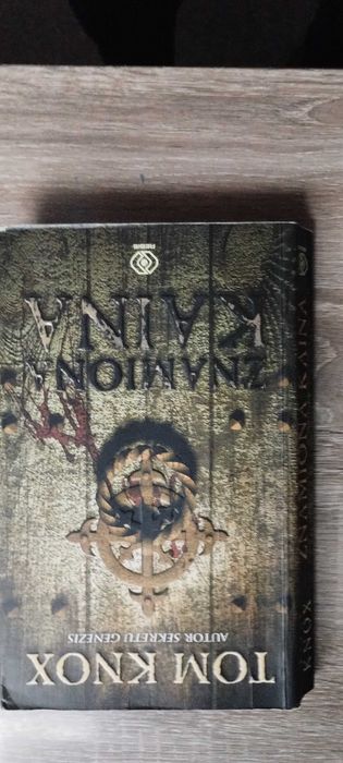 Znamiona Kaina T. Knox