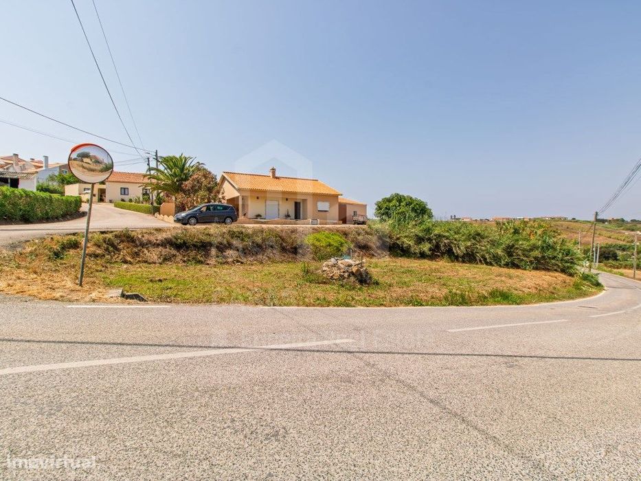 Vende Terreno - Ericeira 18 km, A Casa das Casas
