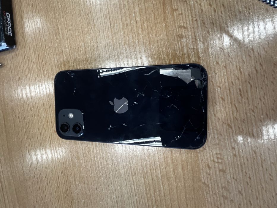 iphone 12 do sprzedania nie dziala wejscie karty sim nie wczytuje