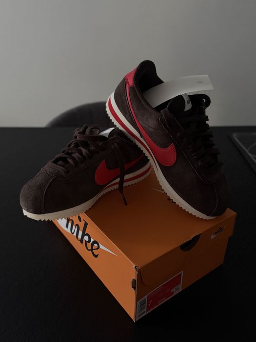 Nike Cortez жіночі US 7 натуральна замша