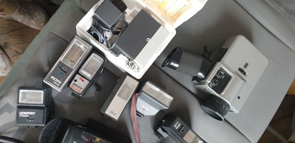 Kolekcja starych aparatów