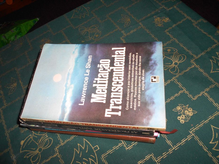 Livros Quasimodo Poemas, Safiya, Khady, Nostradamus, Le Shan Meditacao