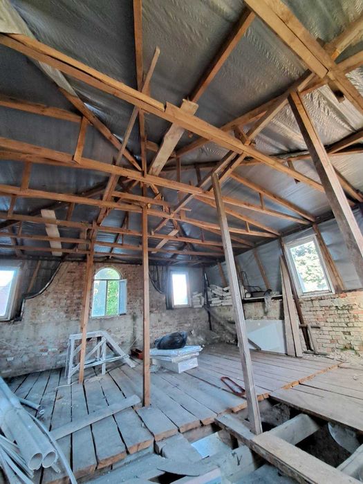 Терміновий продаж! Продам дуплекс 125,1 м2 з гаражем в центрі міста.