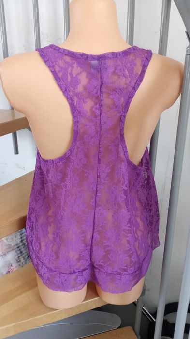 Top fioletowy bokserka koronka prześwitująca Gina Tricot L