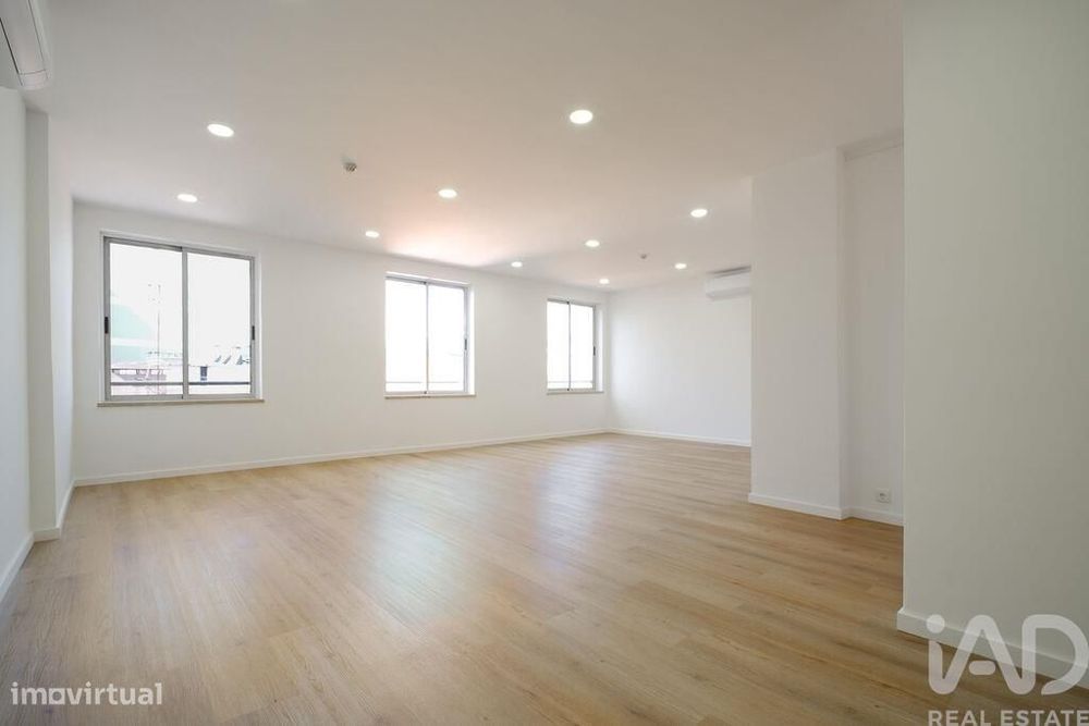 Escritório em Santo António de 62,00 m2