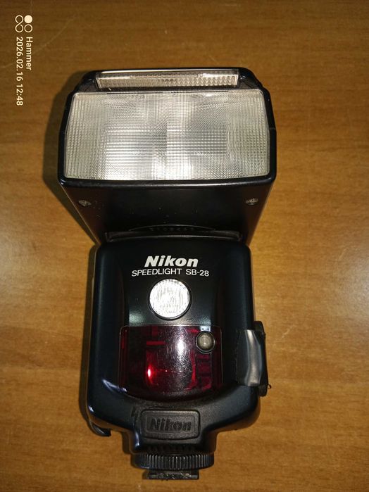 Lampa błyskowa Nikon Speedlight SB-28