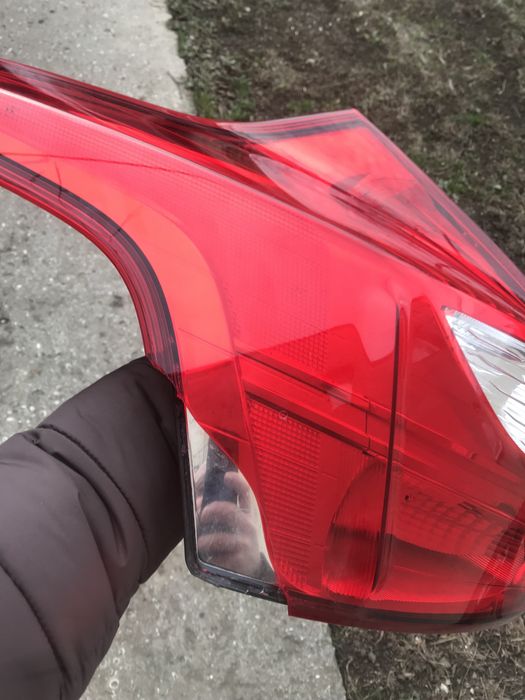 Фара задня ліва Форд Фокус 3 хетчбек дорестайлінг