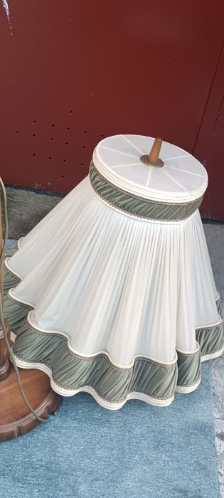 Stojąca lampka nocna