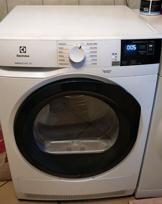 Suszarka do bielizny Elektrolux Perfectcare 700