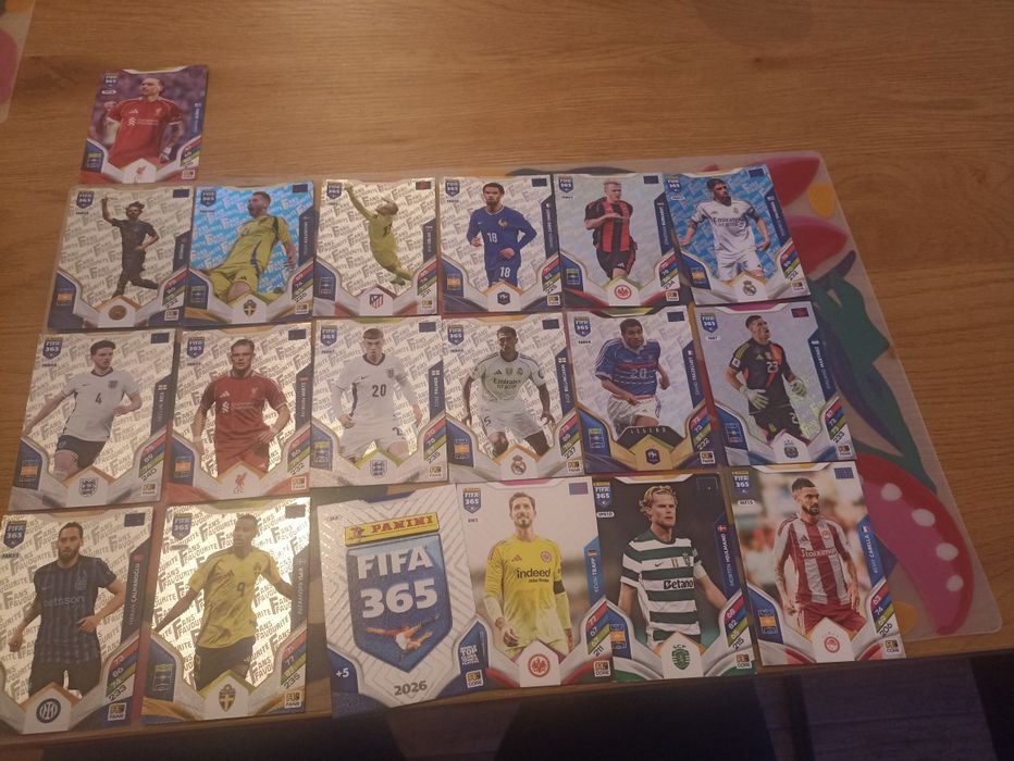 Karty piłkarskie panini FIFA 2026r 19szt.