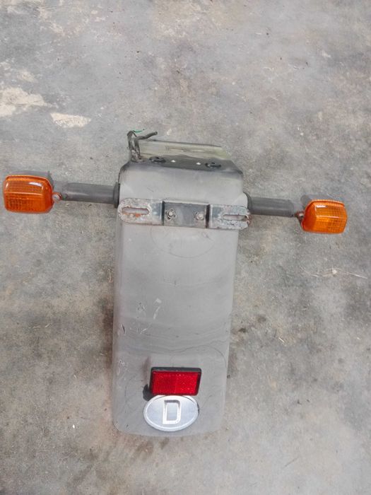 kawasaki gpz500 gpz 500 kierunkowskazy tył tylne błotnik nadkole