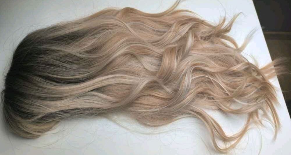 Peruka blond z grzywką