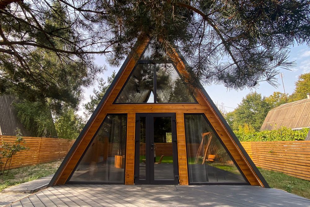 Оренда будинку з чаном, альтанкою, мангалом, кострищем, біля річки