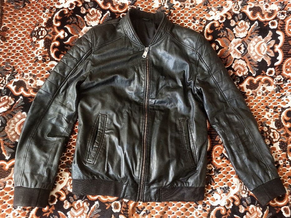 Продам кожаную курточку
