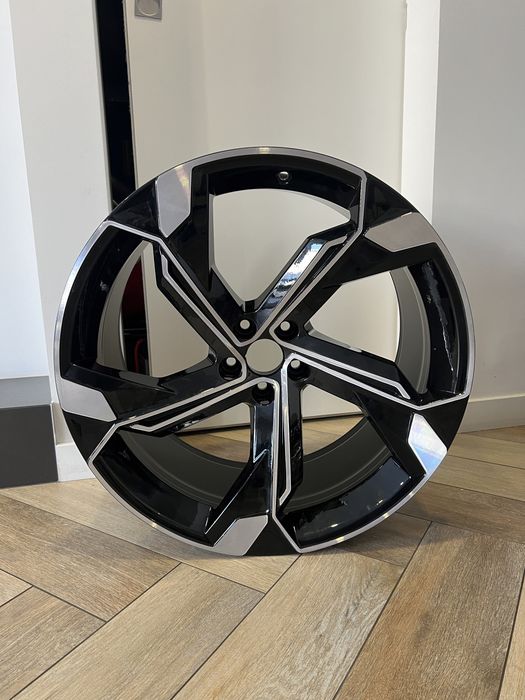 Оригінальний диск Audi Q7, SQ7, Q8. E-tronS 5x112 10.5J R22 ET25