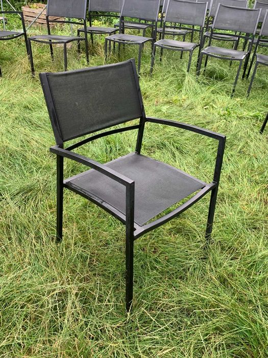 Krzesła ogrodowe do restauracji, hotelu czarne GO IN