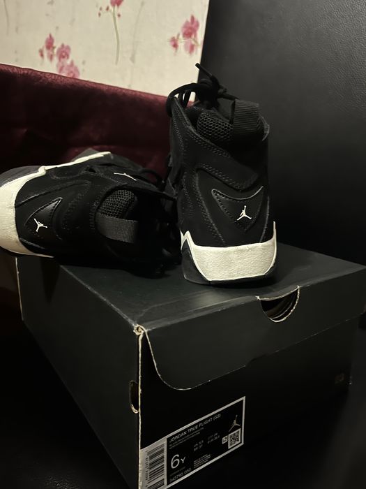 Jordan True Flight (GS)