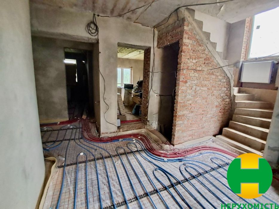 Продається 2-поверховий новозбудований будинок. Чортків