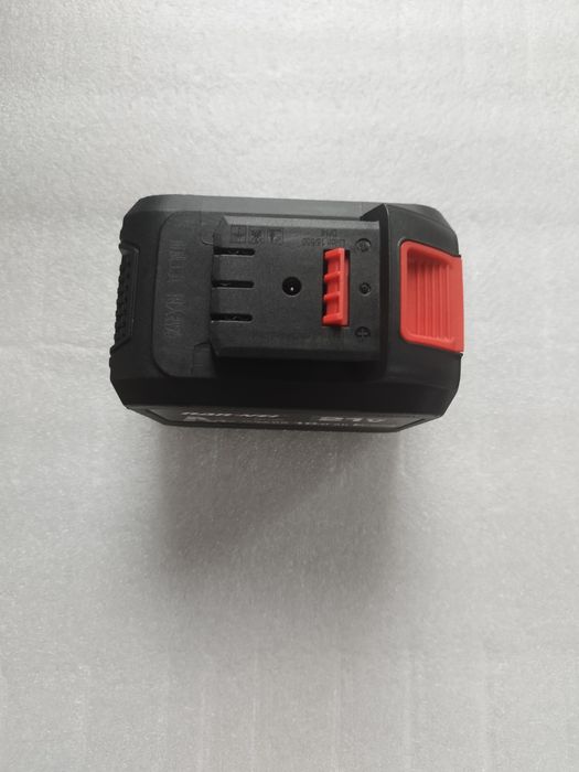 Літієвий акумулятор