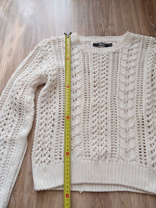 Sweter XS dziurkowany