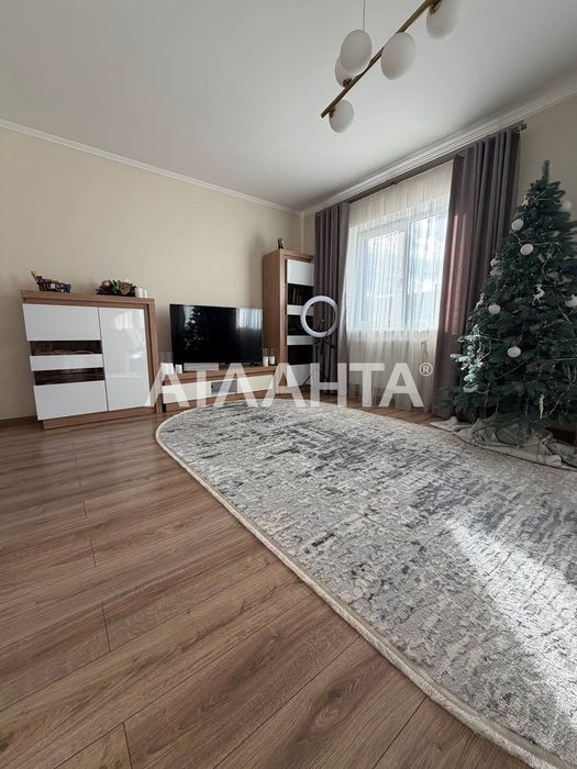 доглянутий будинок у центрі міста Сторожинець