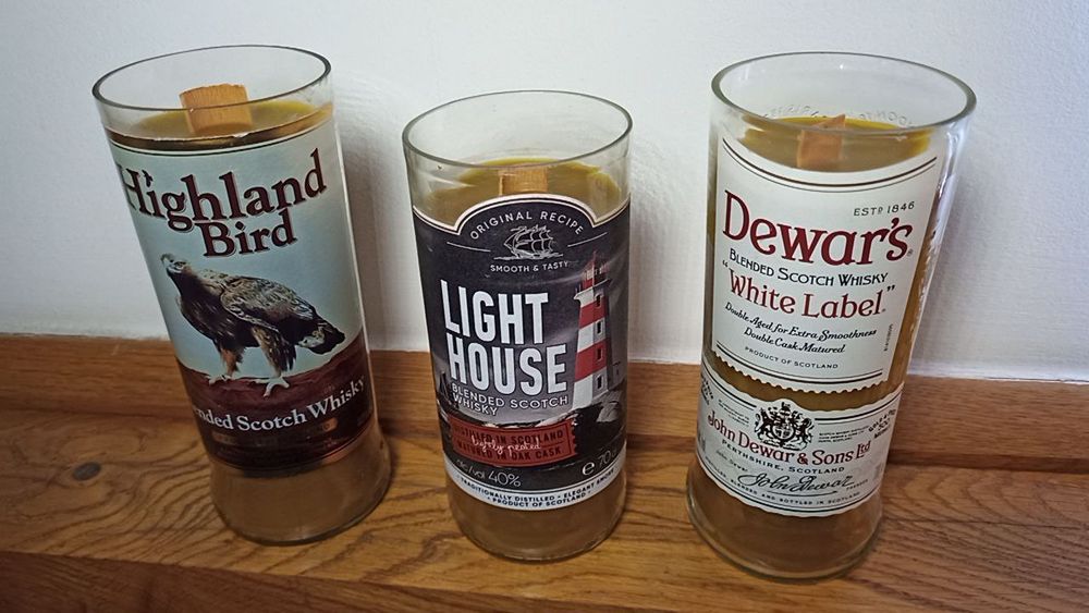 Оригінальні свічки ручної роботи з натурального воску.