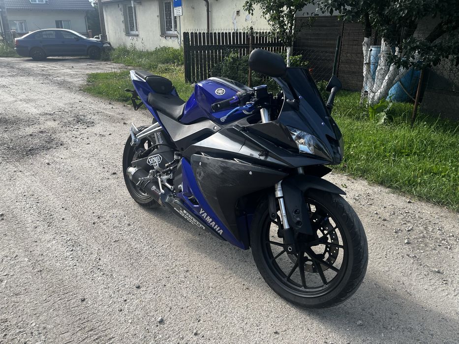 Yamaha YZF 125R // Polift 2014r