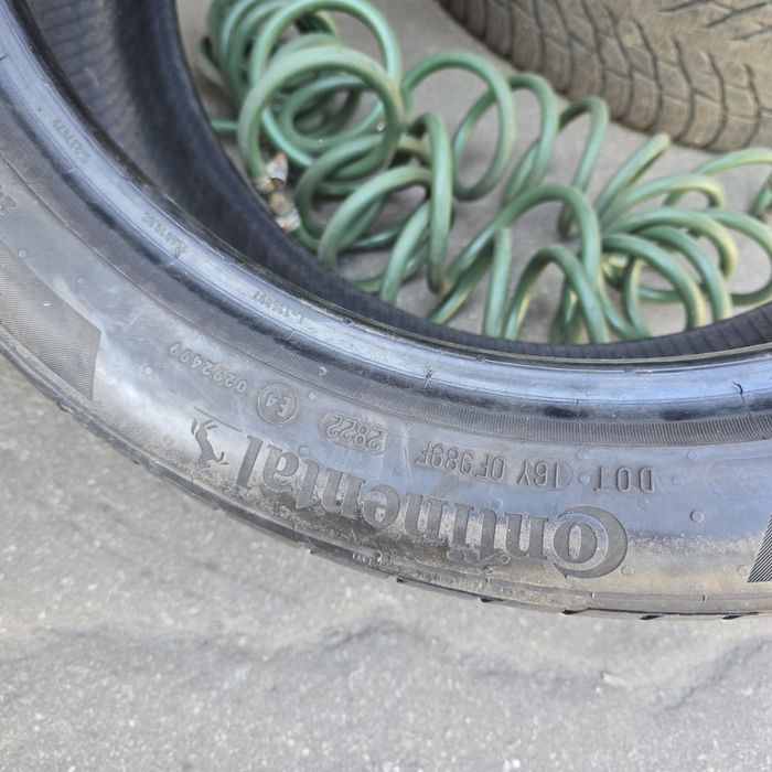 В наявності 1шт. 245/40 r19 Continental procontact cx SSR * MOE