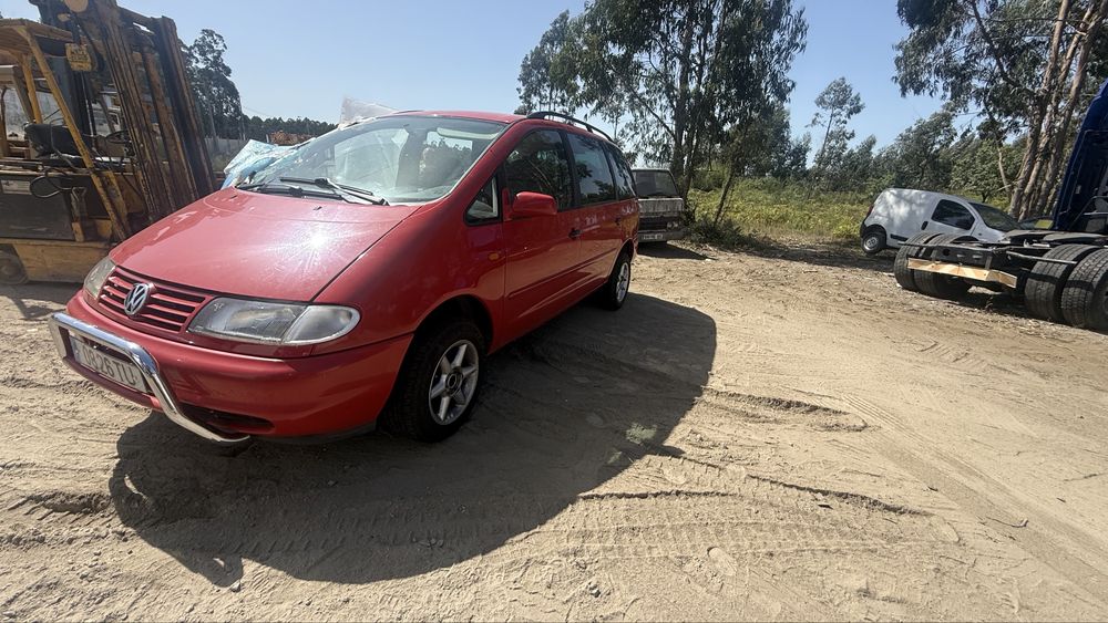 Volkswagen Sharan 1.9 TDI – 115 CV | Ano 99