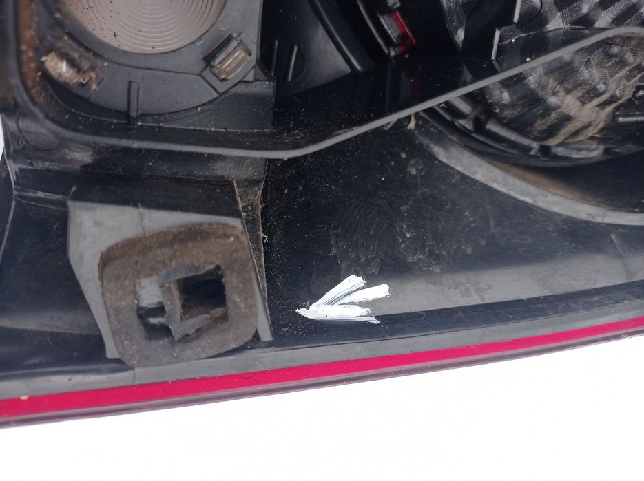 Lampa lewa tylna Volkswagen Polo 9N lift