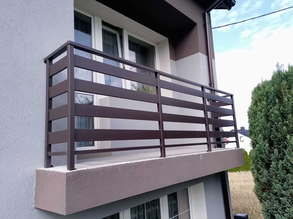 Ogrodzenia, balustrady, brama, furtka, płot.