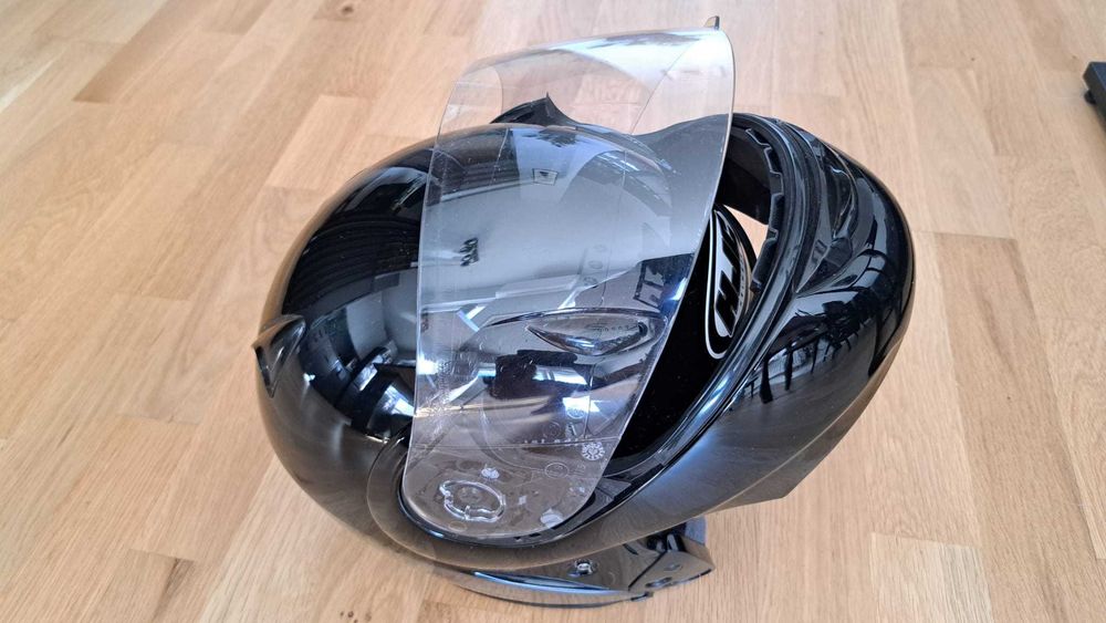 Kask używany HJC