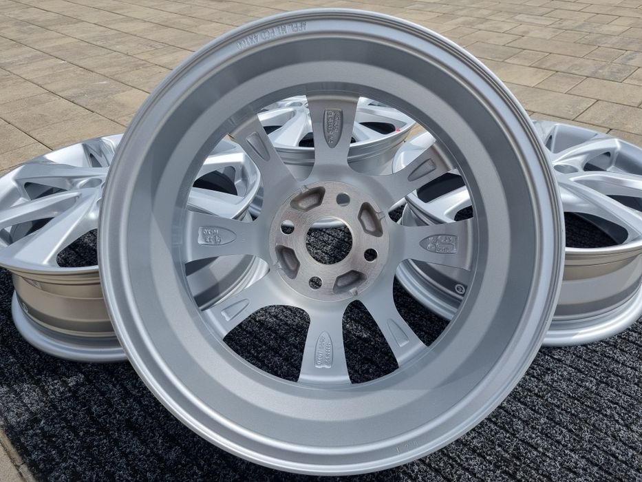 KIA 15" Picanto Rio Stonic Nowe felgi aluminiowe 4x100 srebrne