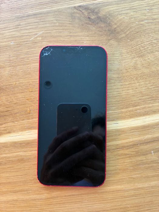iPhone 13 versão red