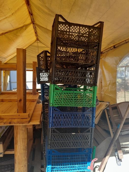 Пластмасовие ящики