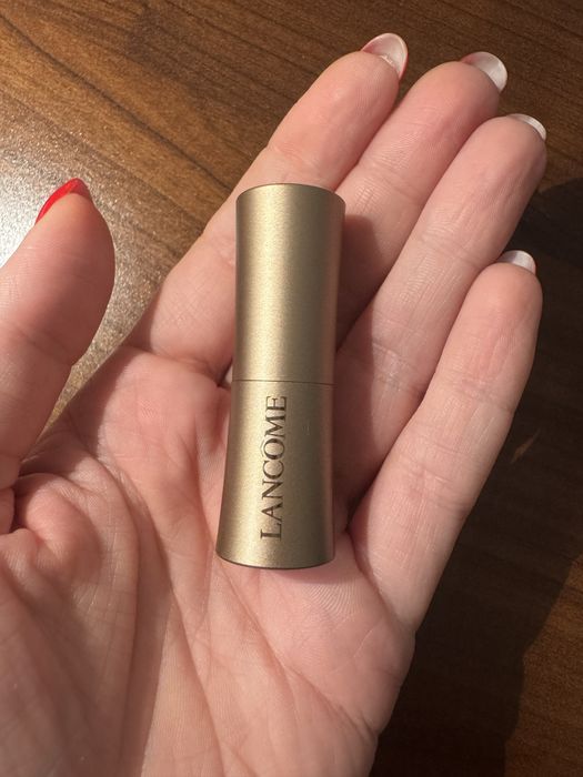 Pomadka Lancome 888