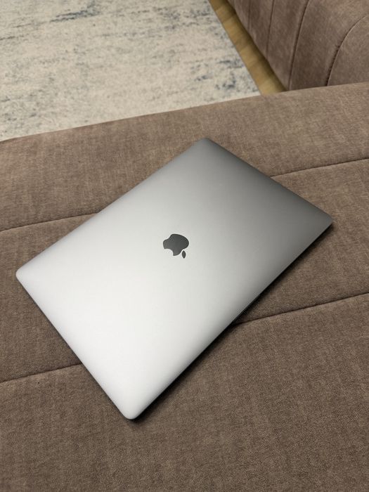 Як Новий ! Macbook pro 15 2018 / 2019 i7 2.6 / 16gb / 512gb 93% АКБ