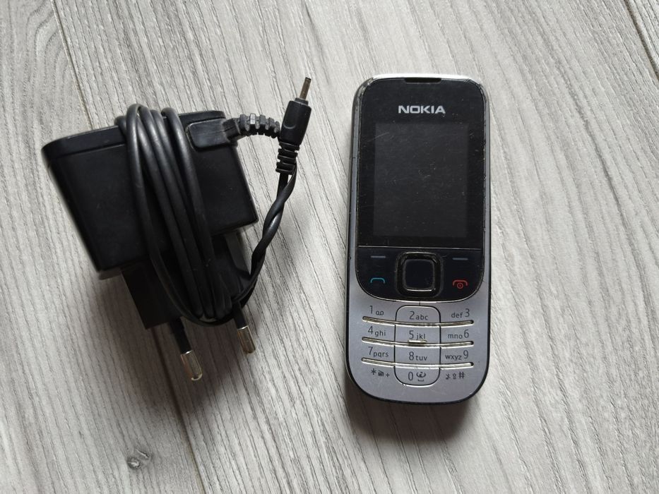 Telefon Nokia 2330c-2 - używany