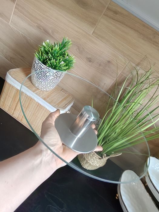 Okrągła szklana obrotowa patera na ciasto przekąski