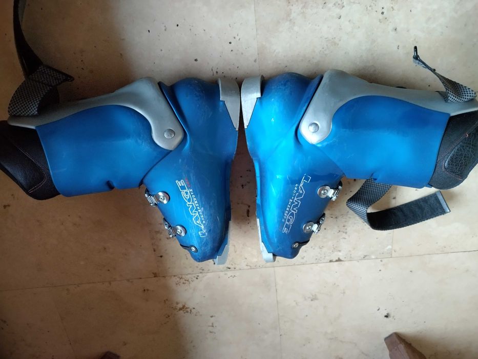 Buty narciarskie LANGE WORLD CUP F o stopniu sztywności 140, rozmiar 7