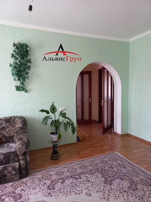 Продаж великого, сучасного будинку.