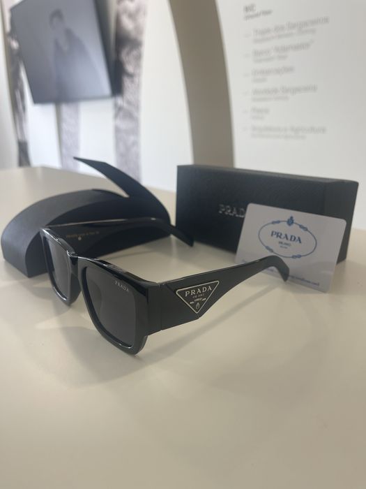 Oculos Prada novo / caixa
