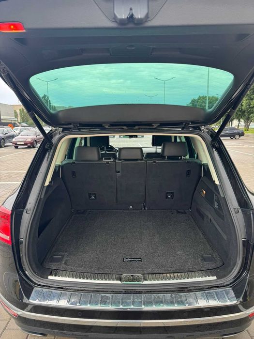 VW Touareg  є все що може бути