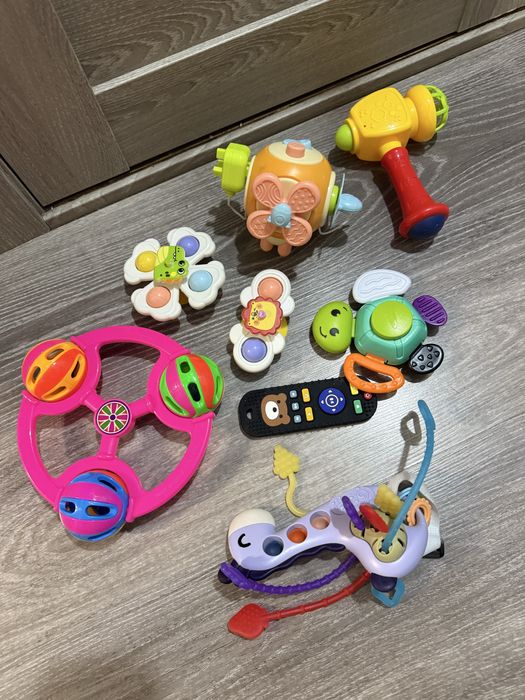Іграшки лотом для немовлят лот іграшок