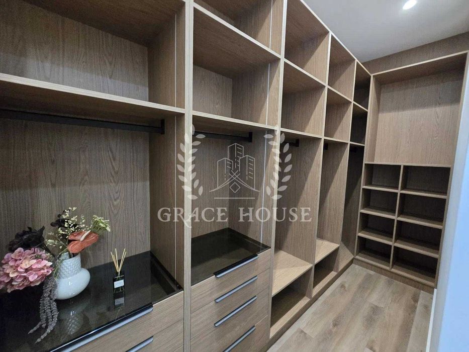 Продаж будинку 220м.кв. з ремонтом КМ Нова Ходосівка Ходосовка 8 соток