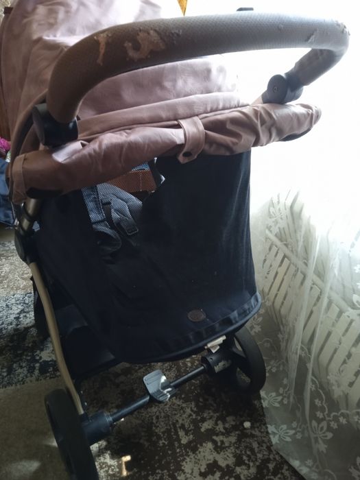 Коляска прогулочная Carello