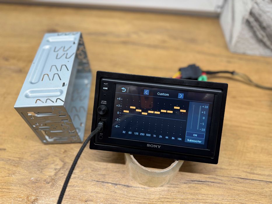 radioodtwarzacz SONY XAV-AX1000 carplay
